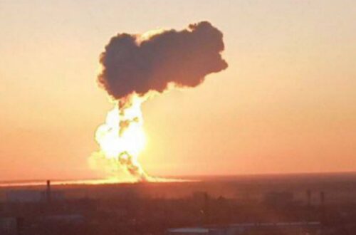 Дрони атакували російську авіабазу “Энгельс 2”. Триває детонація на складі боєприпасів