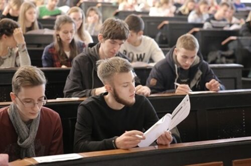 Кабмін планує змінити правила відстрочки для студентів і педагогів
