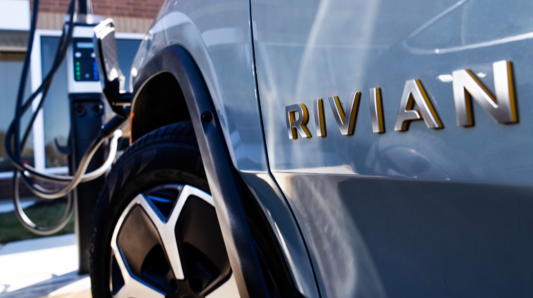 Американська Rivian скоротила план виробництва електромобілів через мита Трампа