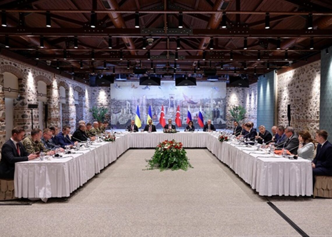 Китай відреагував на переговори України і Росії