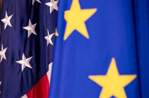 ЄС попереджає США: відповідь на мита Трампа може бути блискавичною