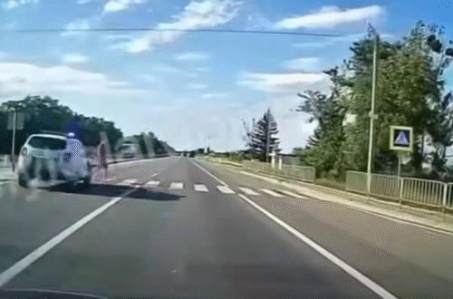 Патрульні збили неповнолітнього на трасі Київ-Чоп