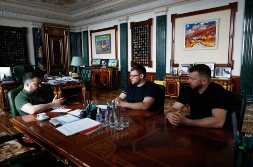 НАБУ і САП викрили на хабарі нардепа, очільника міської адміністрації, військових