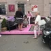 У Києві Mercedes влетів у літню терасу кафе, є потерпілі