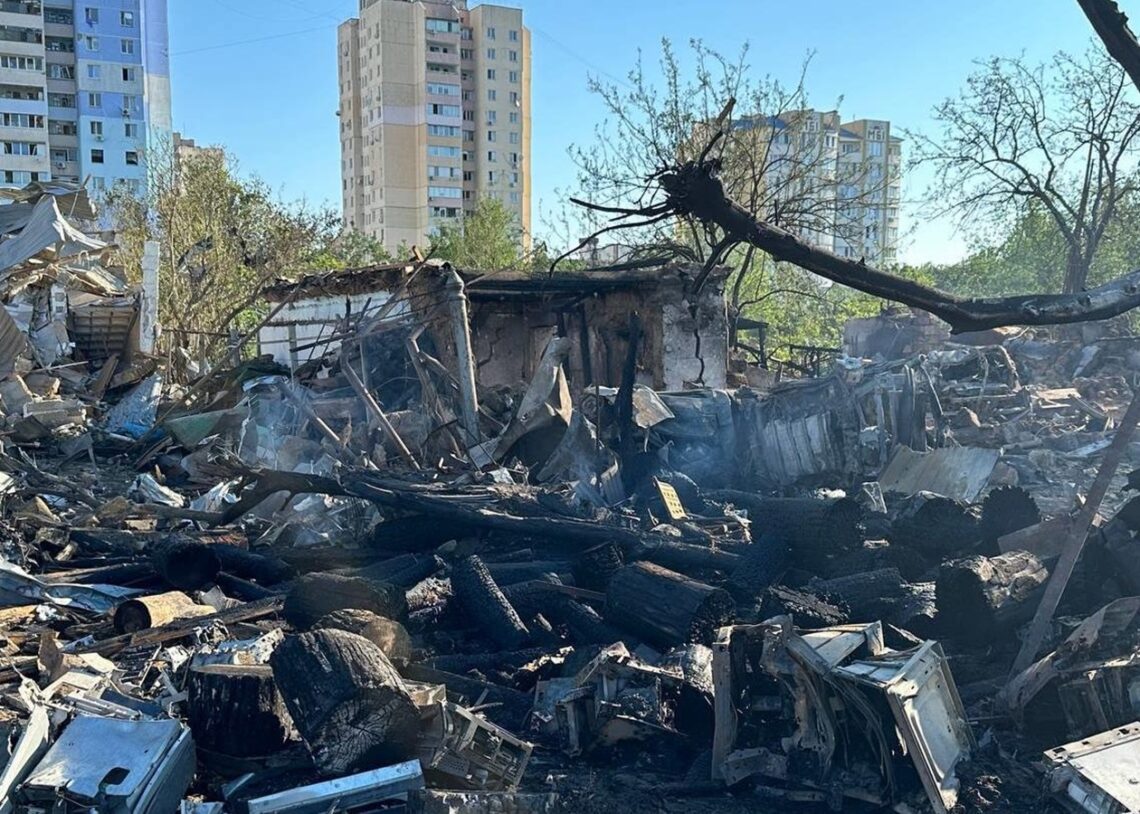 Удар по Миколаєву: з'явились фото наслідків