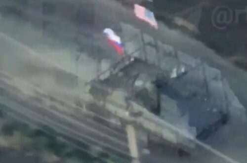 Росіяни показали "трофейний" БТР з прапором США