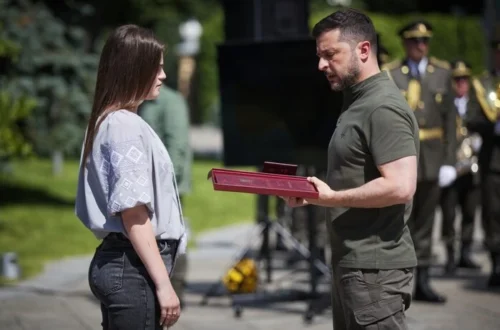 Зеленський привітав воїнів Повітряних сил ЗСУ та відзначив їх державними нагородами