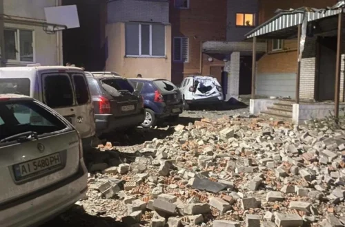Ворожа атака на Київщину: є постраждалі та пожежі