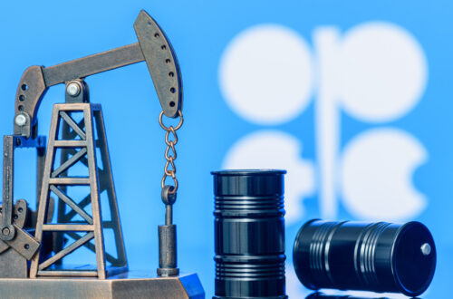 ОПЕК+ готується до нового стрибка видобутку нафти з жовтня