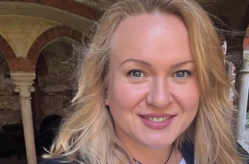 Народна артистка України зворушливо привітала маму з днем народження