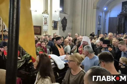 Парастас за Андрієм Парубієм у Львові: відео прощання з політиком