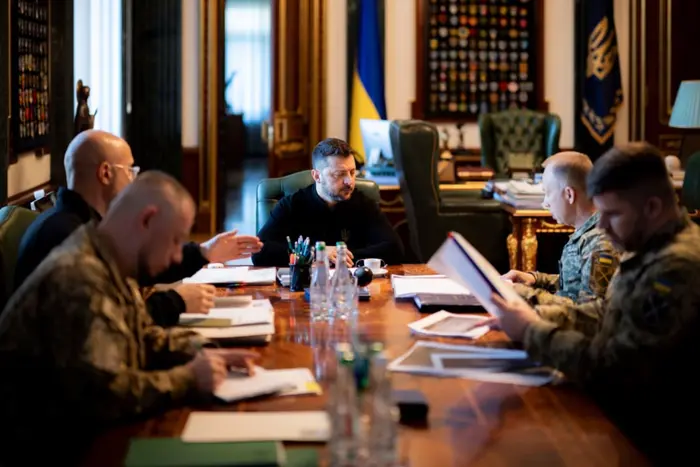 Зеленський: ймовірно, угорські дрони порушили повітряний простір України