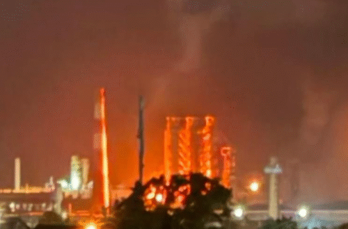 У Росії зупинив роботу один з найбільших НПЗ - ЗМІ