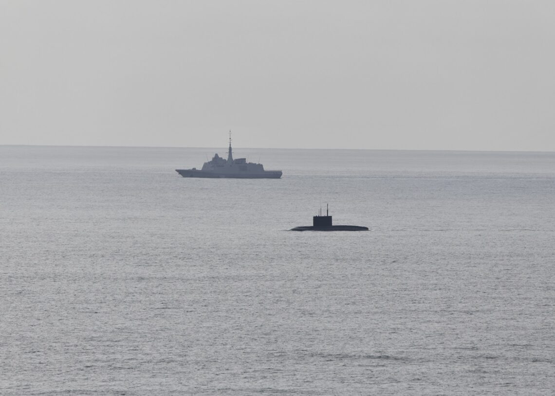 У Франції через аварію спливла російська субмарина