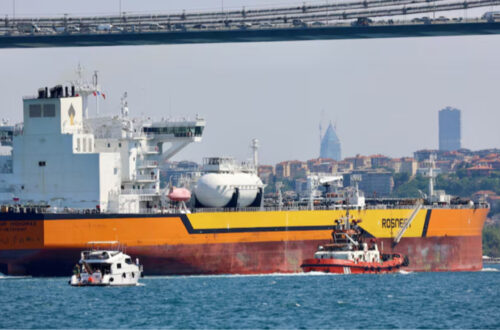 Поставки нафти з РФ різко впали: санкції США почали діяти