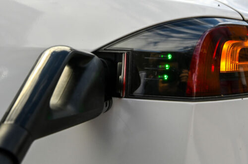 Електрокари в Україні: в яких регіонах їх найчастіше купують та які моделі обирають