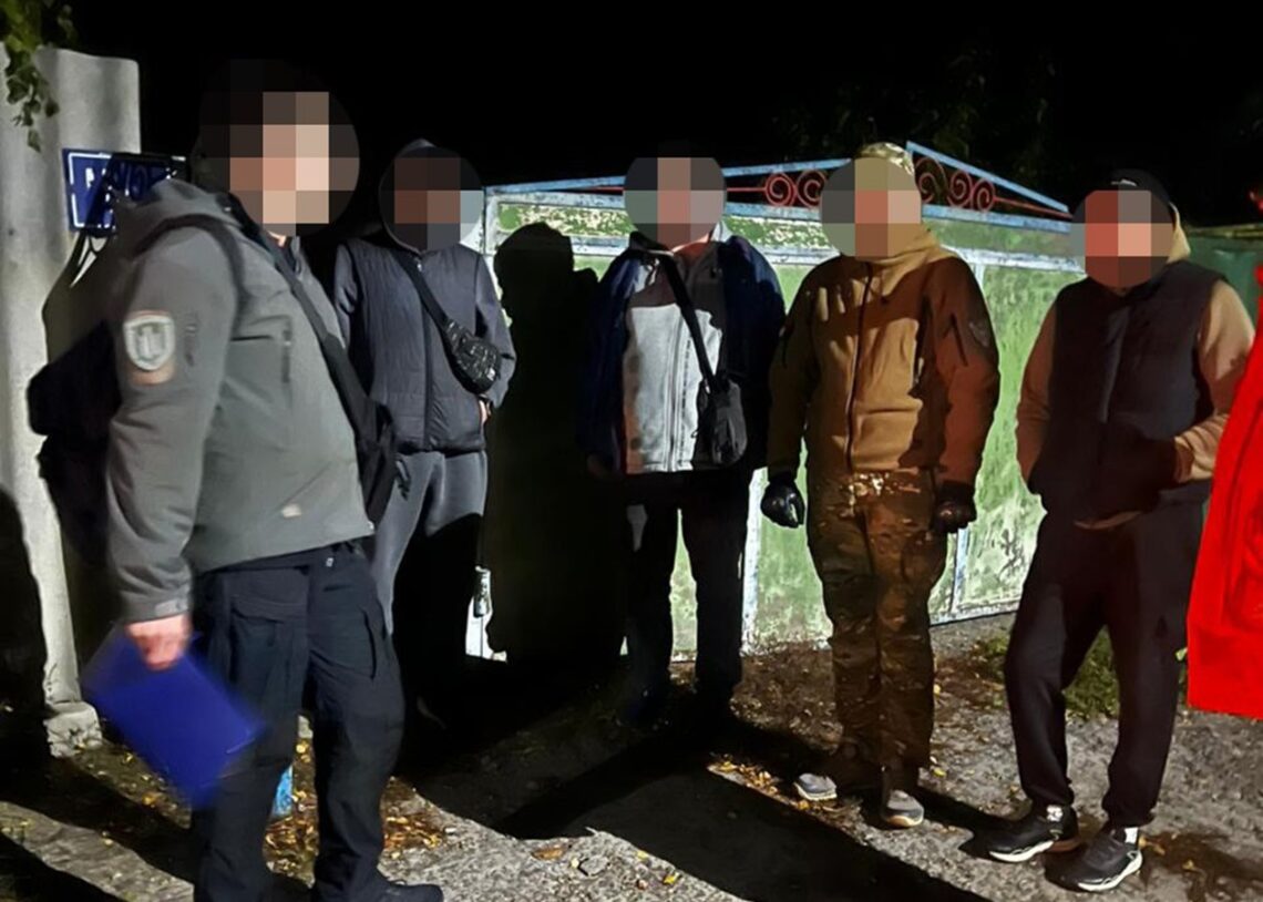 Харківські військові збували пальне з частини