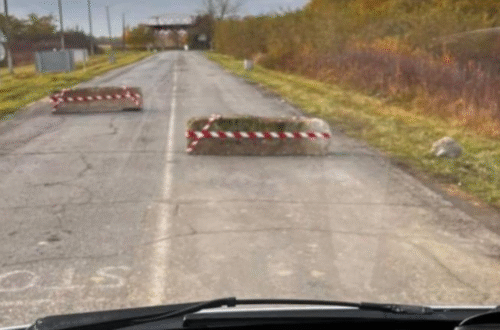 Прорив кордону: біля пунктів пропуску почали встановлювати бетонні блоки