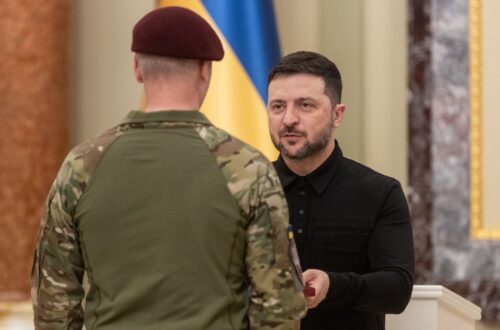 Покровський напрямок тримається завдяки ДШВ - Зеленський