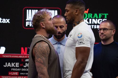 Джошуа і Пол зустрілися поглядами перед боєм