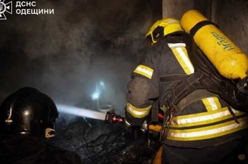 Атака ворожих БпЛА на Одесу: семеро постраждалих