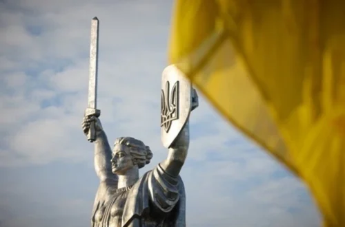 Україну схиляють до невигідної угоди – AP