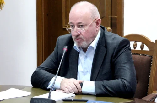 Колишній нардеп на прикладі своєї родини розказав, як важко відкрити бізнес в Україні