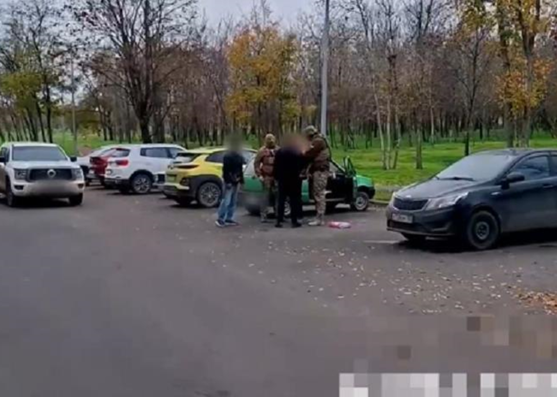 Росіяни звинуватили 17-річного жителя Маріуполя у "держзраді"