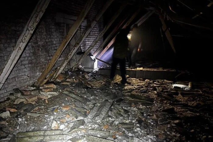 Окупанти атакували будівлю Новгород-Сіверської райадміністрації на Чернігівщині