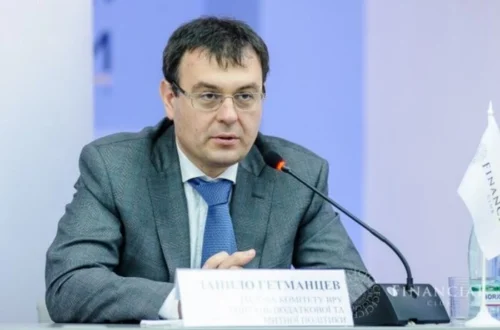 Гетманцев закликав паливний бізнес схаменутися через ціни