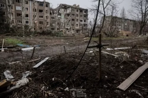 "Від деяких будівель залишилися лише фундаменти": Росіяни стирають з лиця землі Костянтинівку (фото)