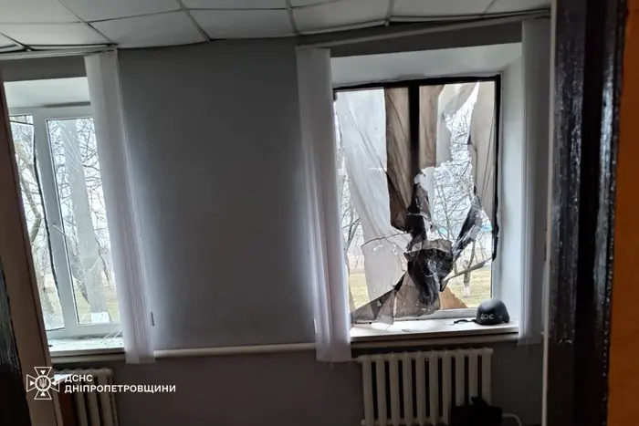 РФ обстріляла пожежну частину на Дніпропетровщині (фото)