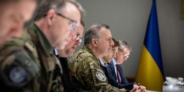 В Україну вперше за війну приїхало командування НАТО