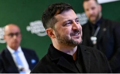 У Кремлі знов фантазуватимуть? Зеленський пожартував, що "із задоволенням" отримав би ядерну зброю від Франції та Британії (відео)