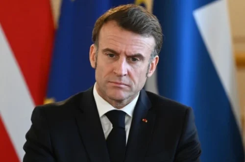 Макрон назвав стратегічною помилкою примус України до миру на умовах РФ