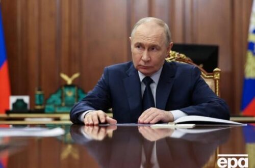 Не війна в Україні: Путін знайшов причини падіння економіки РФ