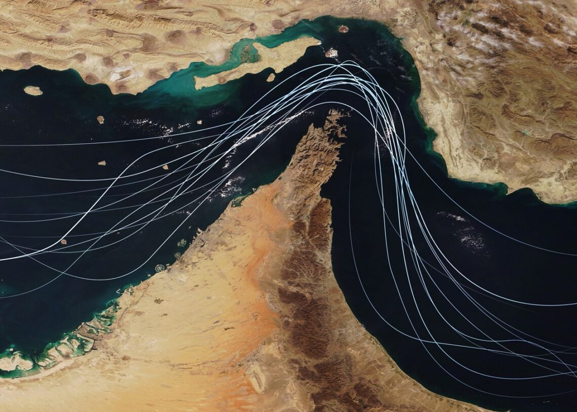 Танкери обійшли Ормузьку протоку з півдня