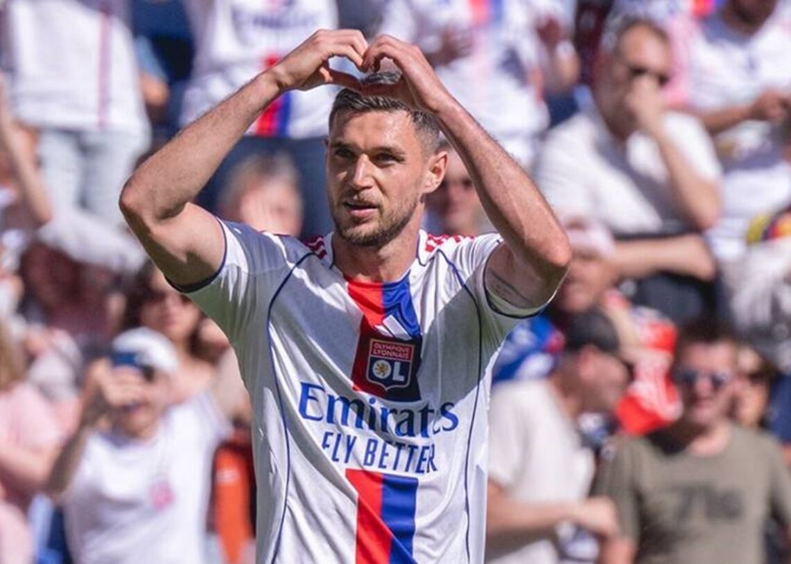 Яремчук двічі вклав Осер