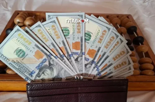 Курс валют 30 березня 2026: скільки коштують долар, євро і злотий