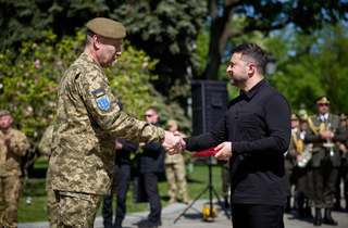 Президент відзначив піхотинців держнагородами, двоє отримали звання Героя України