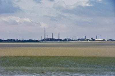 Армянськ у вогні: Українські дрони рознесли завод "Кримський титан" - десятки мідлстрайків вразили ціль