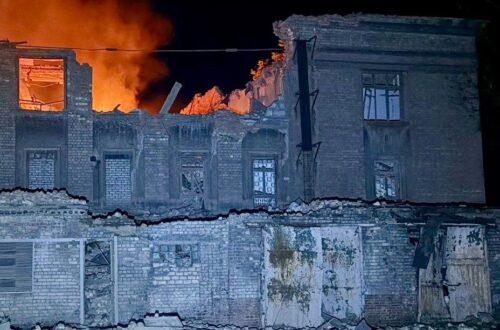 У Дніпрі внаслідок російської атаки пошкоджені коледж, школа, заклад культури фото 1