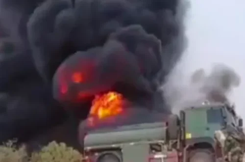 Час бити війська Путіна по всьому світу: У Малі туареги збили вертоліт російського "Африканського корпусу" та штурмують стратегічне місто