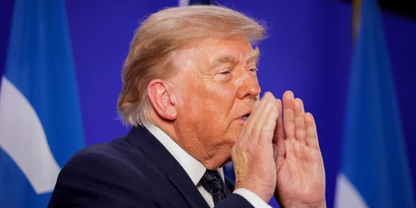 Не такого в Кремлі чекали: Трамп запровадив нове мито на товари з Росії