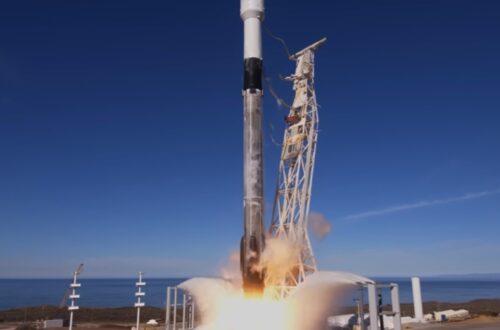 Falcon 9 успішно запустила ще понад 80 супутників у космос