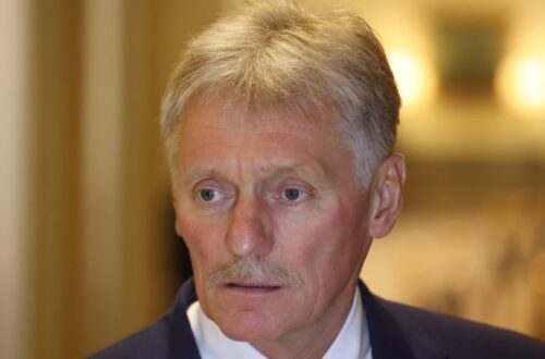 У Кремлі зреагували на інформацію про візит глави ФБР