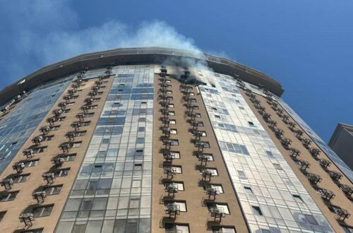 В Одесі "шахед" влетів у будинок, є постраждалі