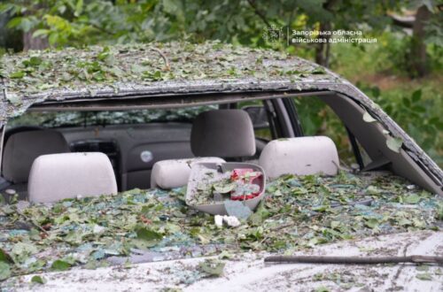 Окупанти атакували багатоповерхівку в Запоріжжі: є поранені (оновлено) фото 1