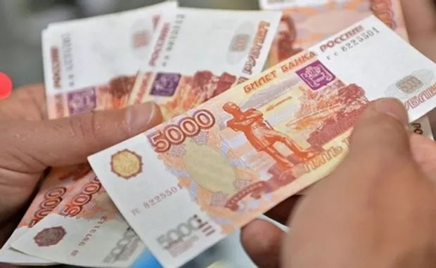 Путін кидає все у жерло війни: У Росії скорочують виплати вчителям і медикам заради контрактників -  регіони залишаються без грошей