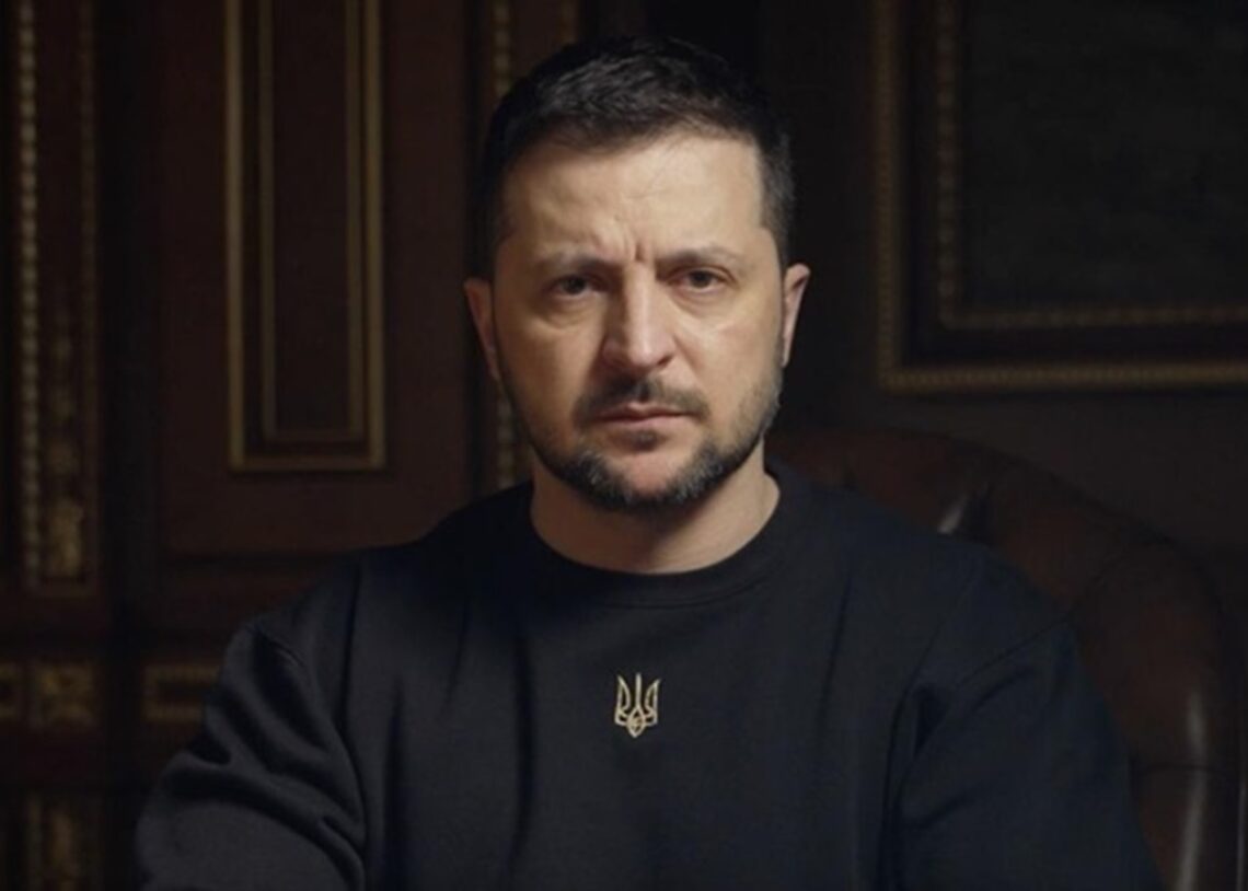 Зеленський попередив про небезпеку польотів над РФ